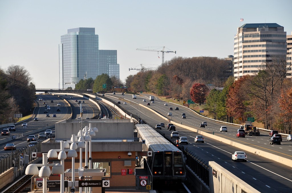 Metro between Wiehle and Reston Town Center 