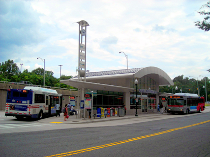 Shirlington_Transit_Center_640
